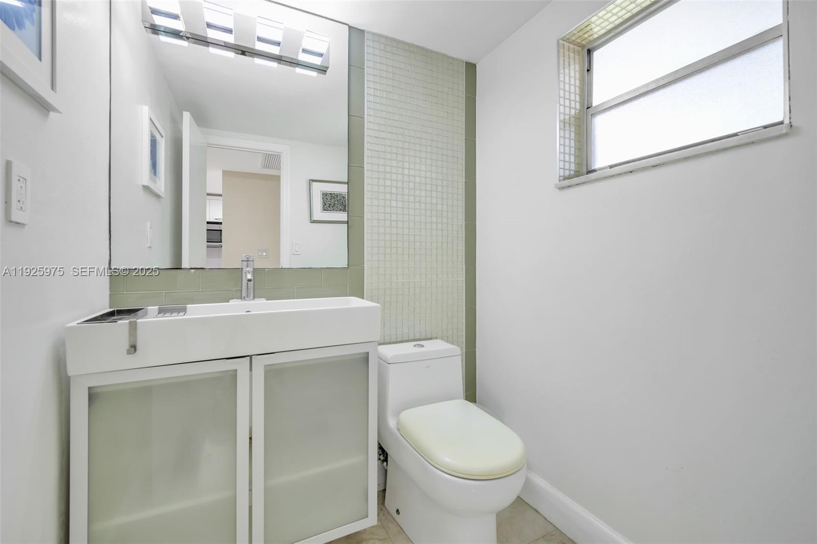 WATERS EDGE OF CORAL GABL - Residential