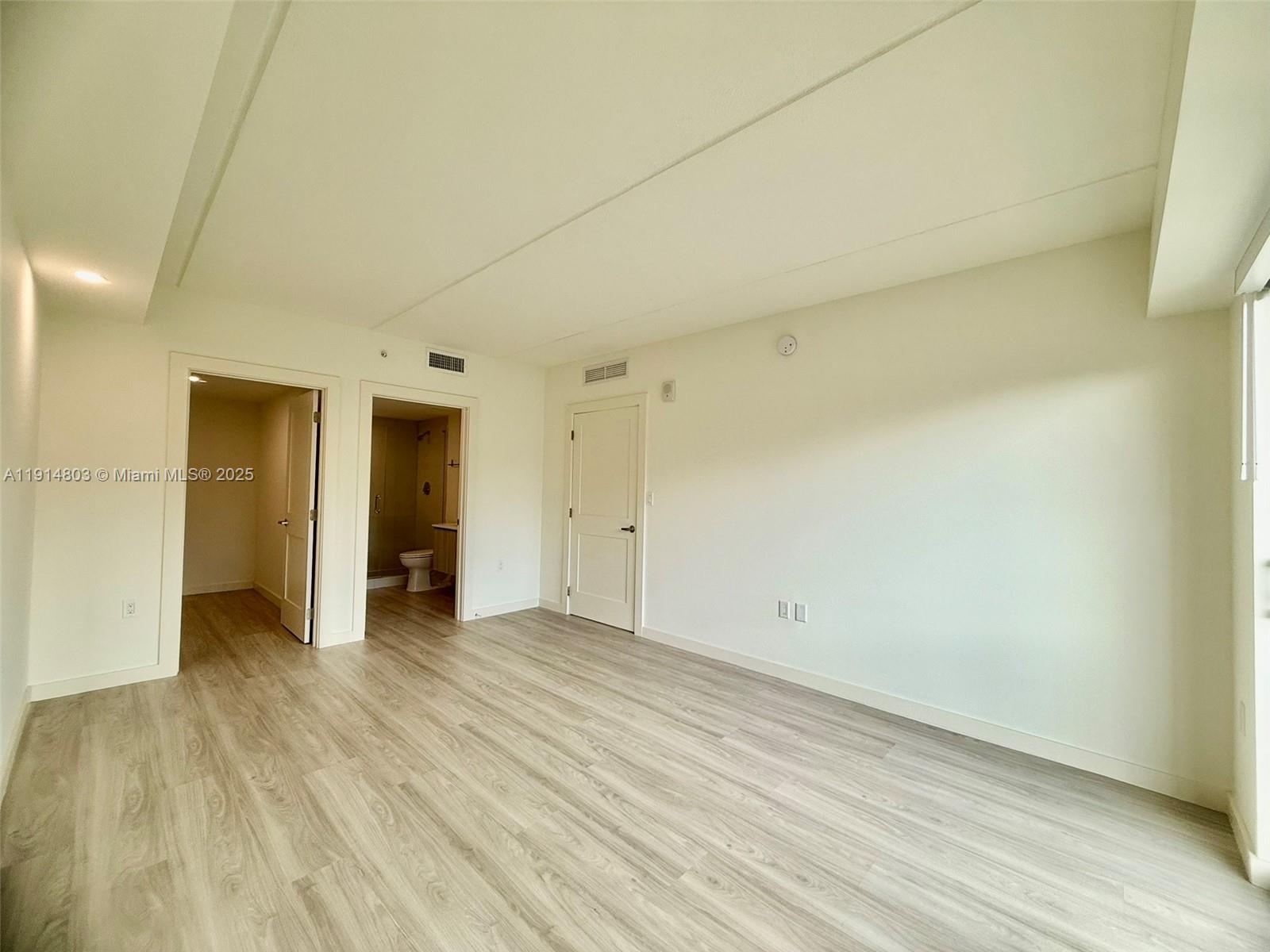 SILVER BLUFF EST SEC C - Residential Lease