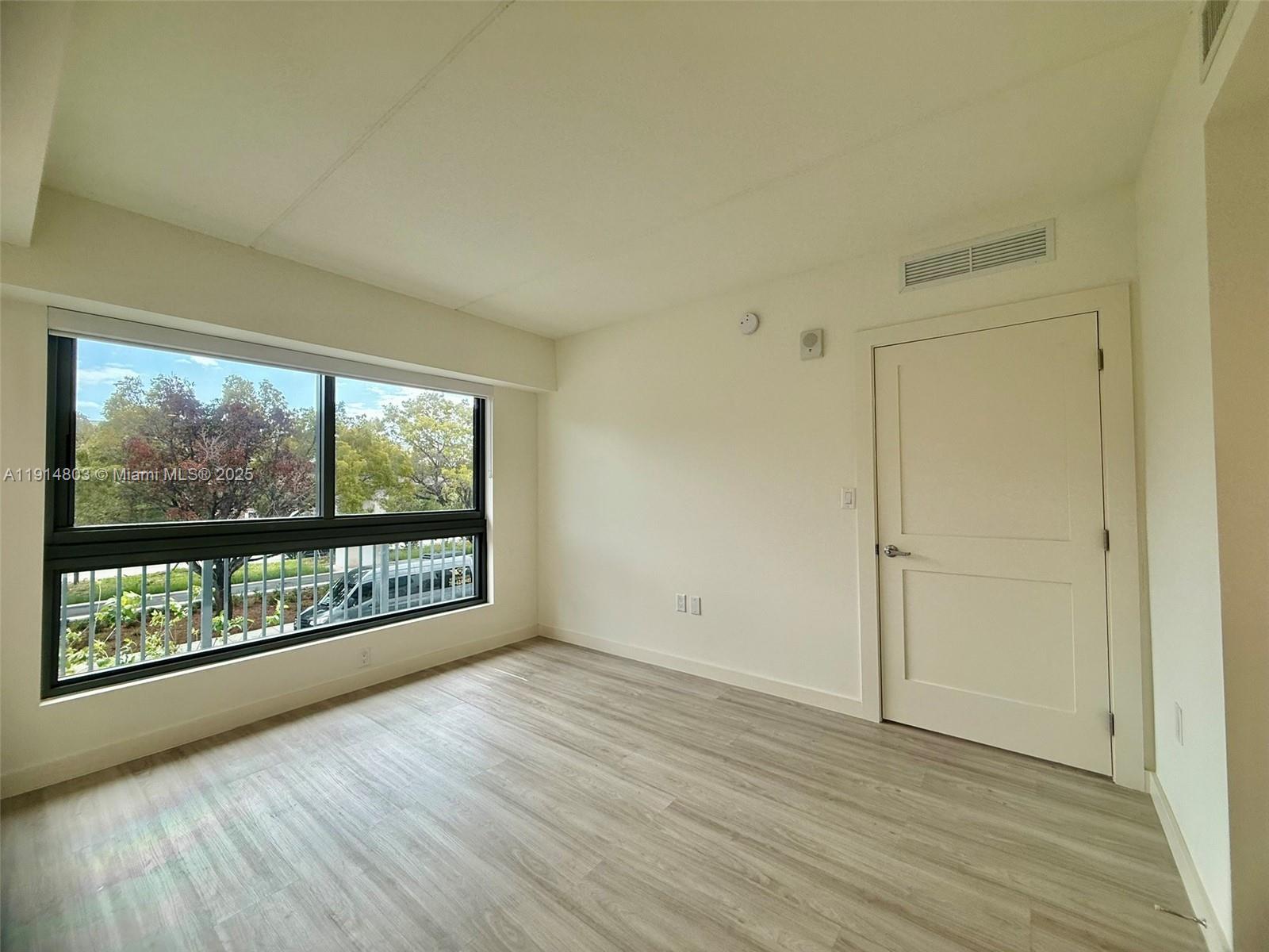 SILVER BLUFF EST SEC C - Residential Lease