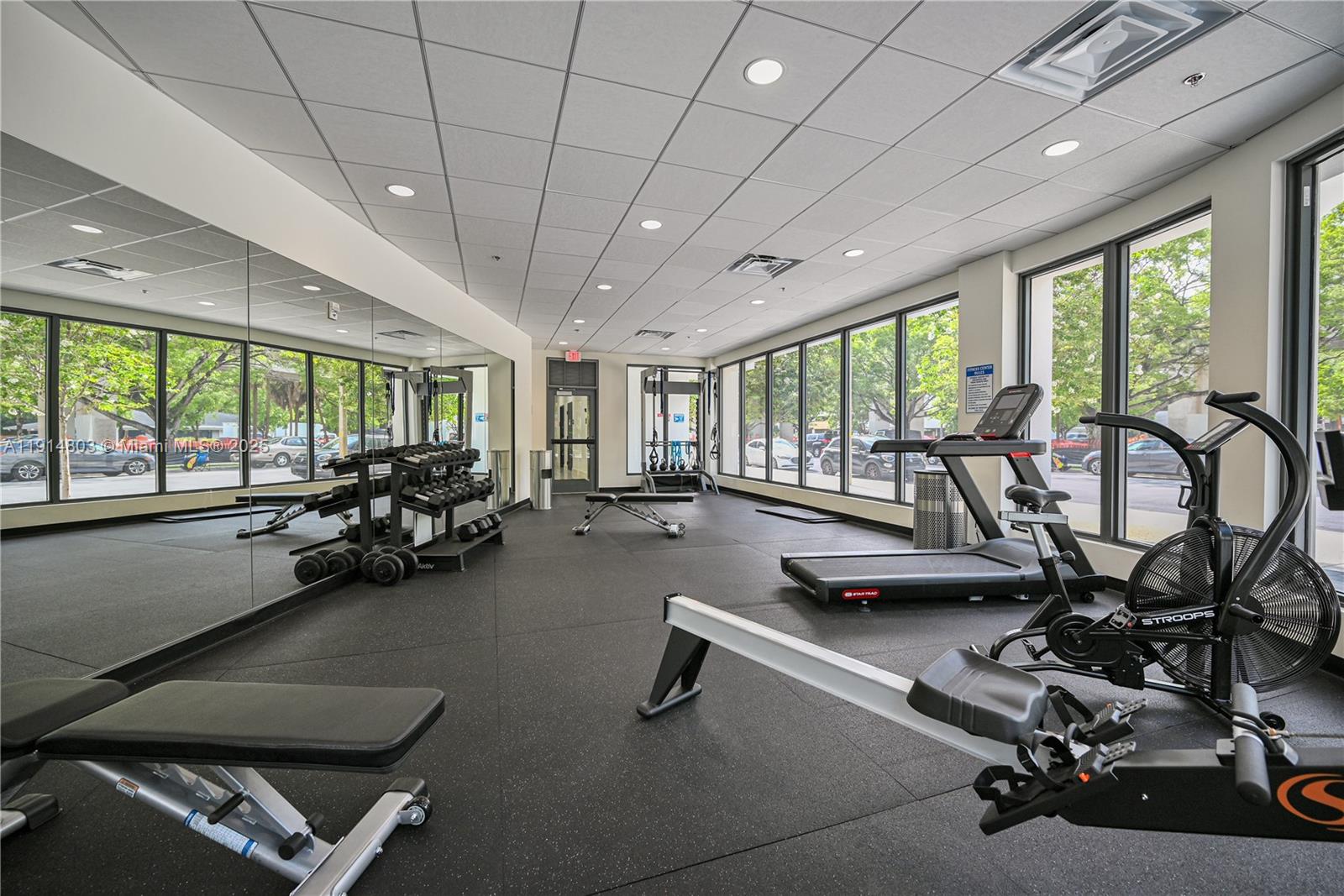 SILVER BLUFF EST SEC C - Residential Lease