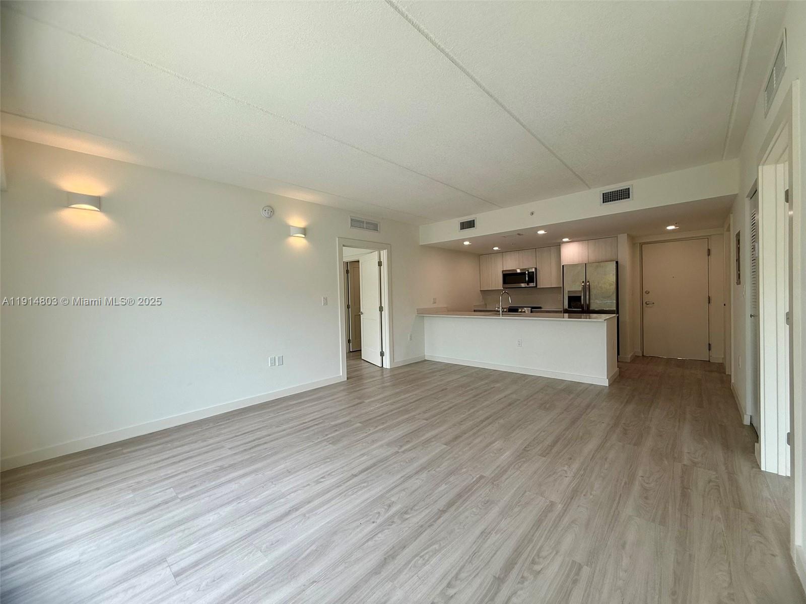 SILVER BLUFF EST SEC C - Residential Lease