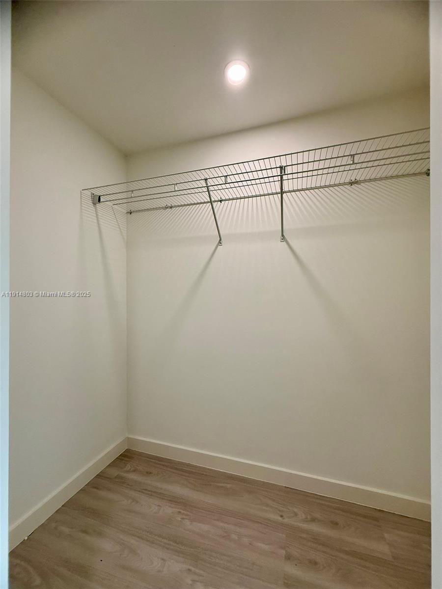 SILVER BLUFF EST SEC C - Residential Lease