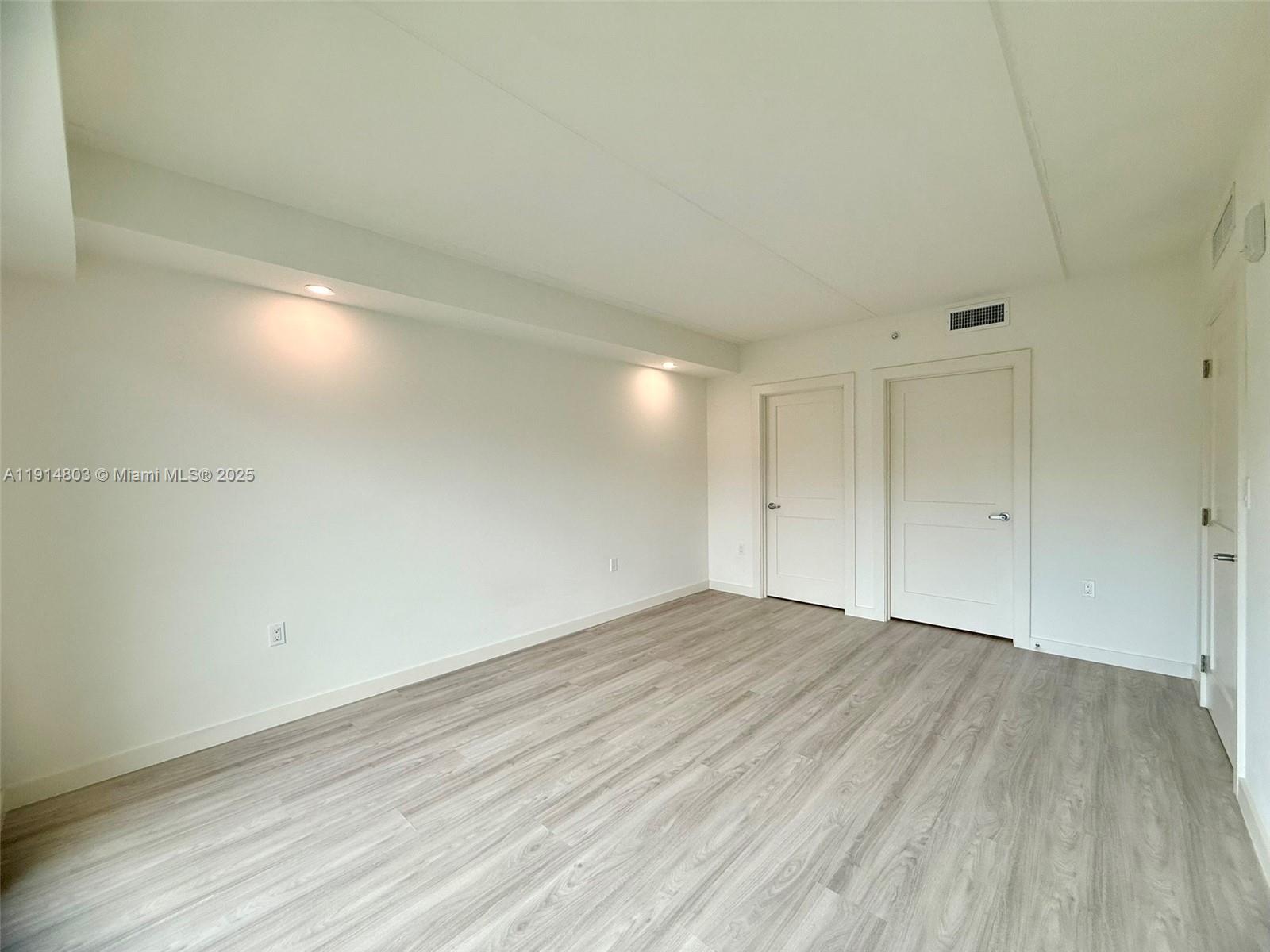 SILVER BLUFF EST SEC C - Residential Lease