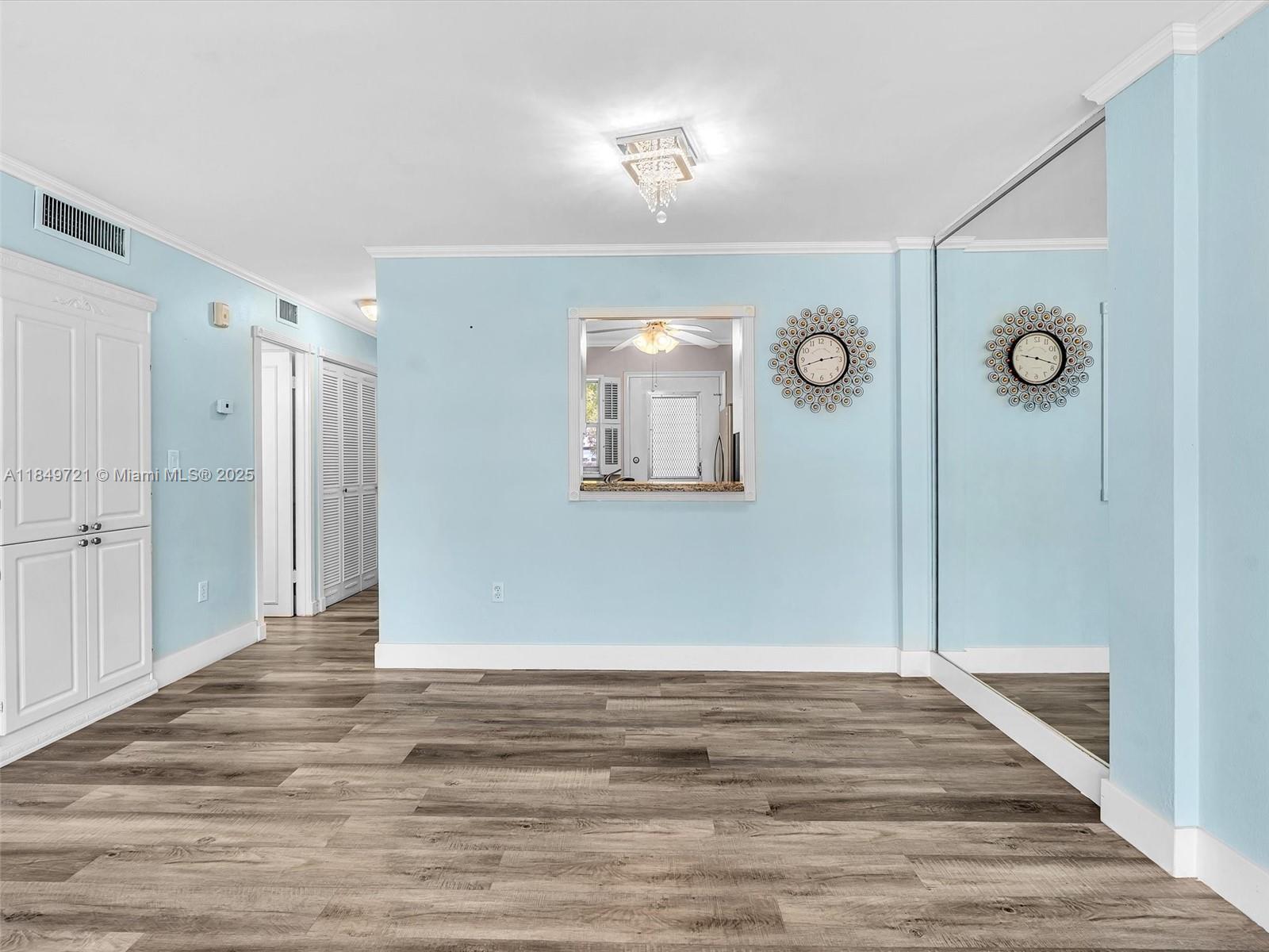 EDEN ISLES CONDO # 4 - Residential