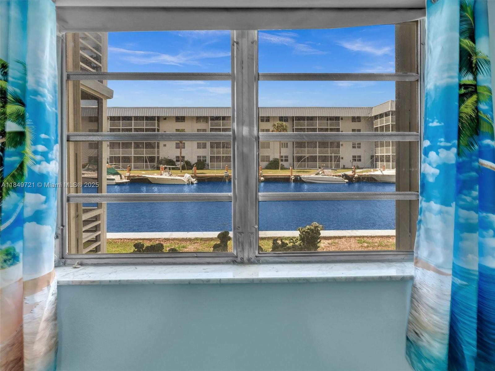 EDEN ISLES CONDO # 4 - Residential