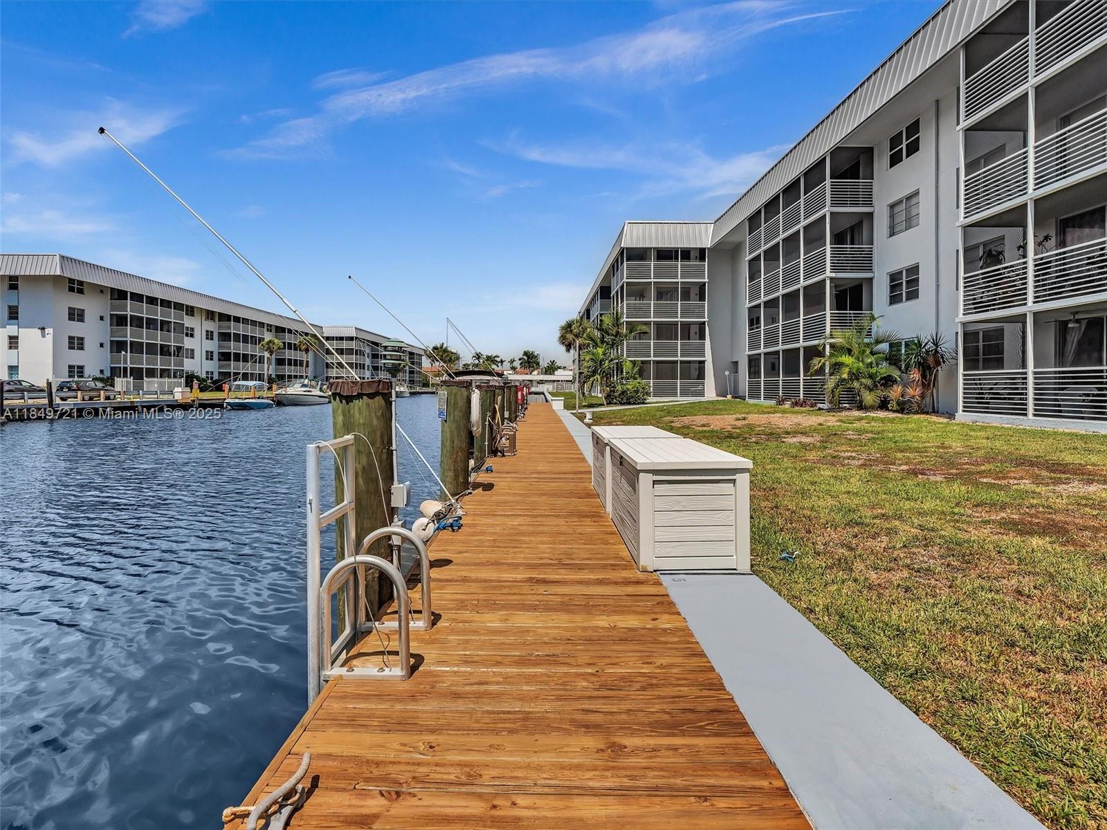 EDEN ISLES CONDO # 4 - Residential