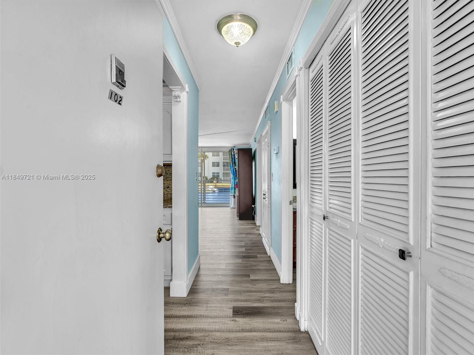 3600 NE 170th St 102