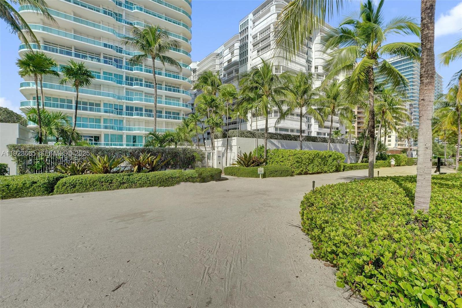 THE PALACE AT BAL HARBOUR - Residential Lease