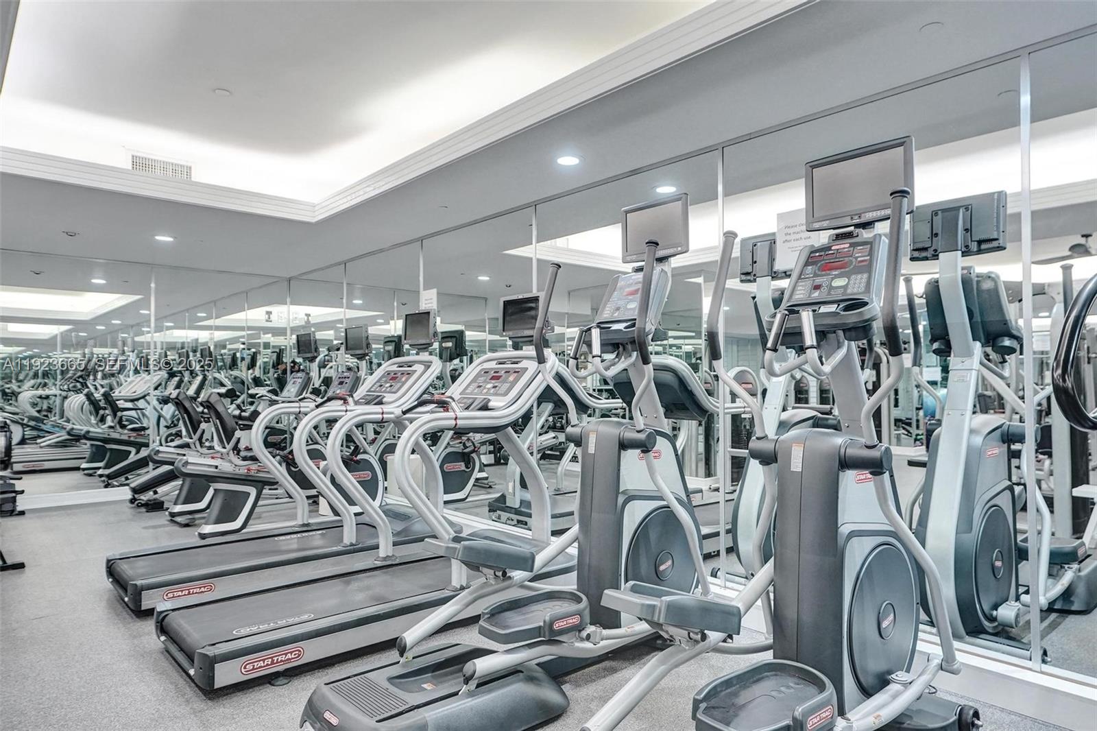 THE PALACE AT BAL HARBOUR - Residential Lease