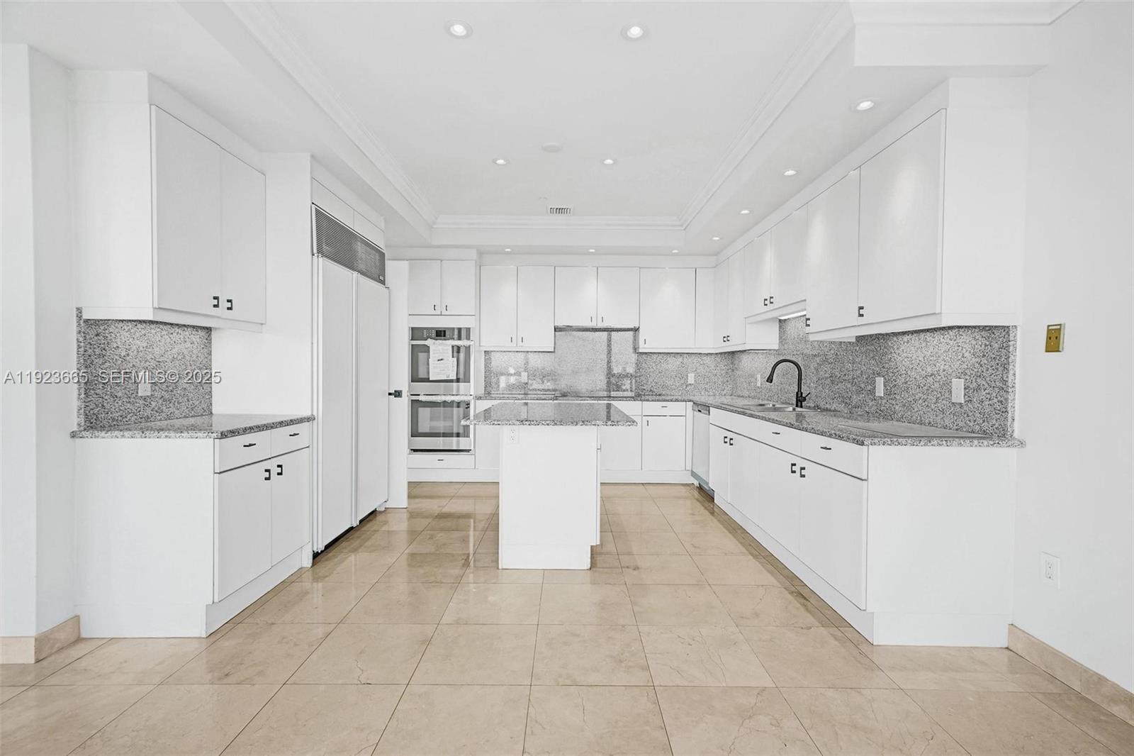 THE PALACE AT BAL HARBOUR - Residential Lease