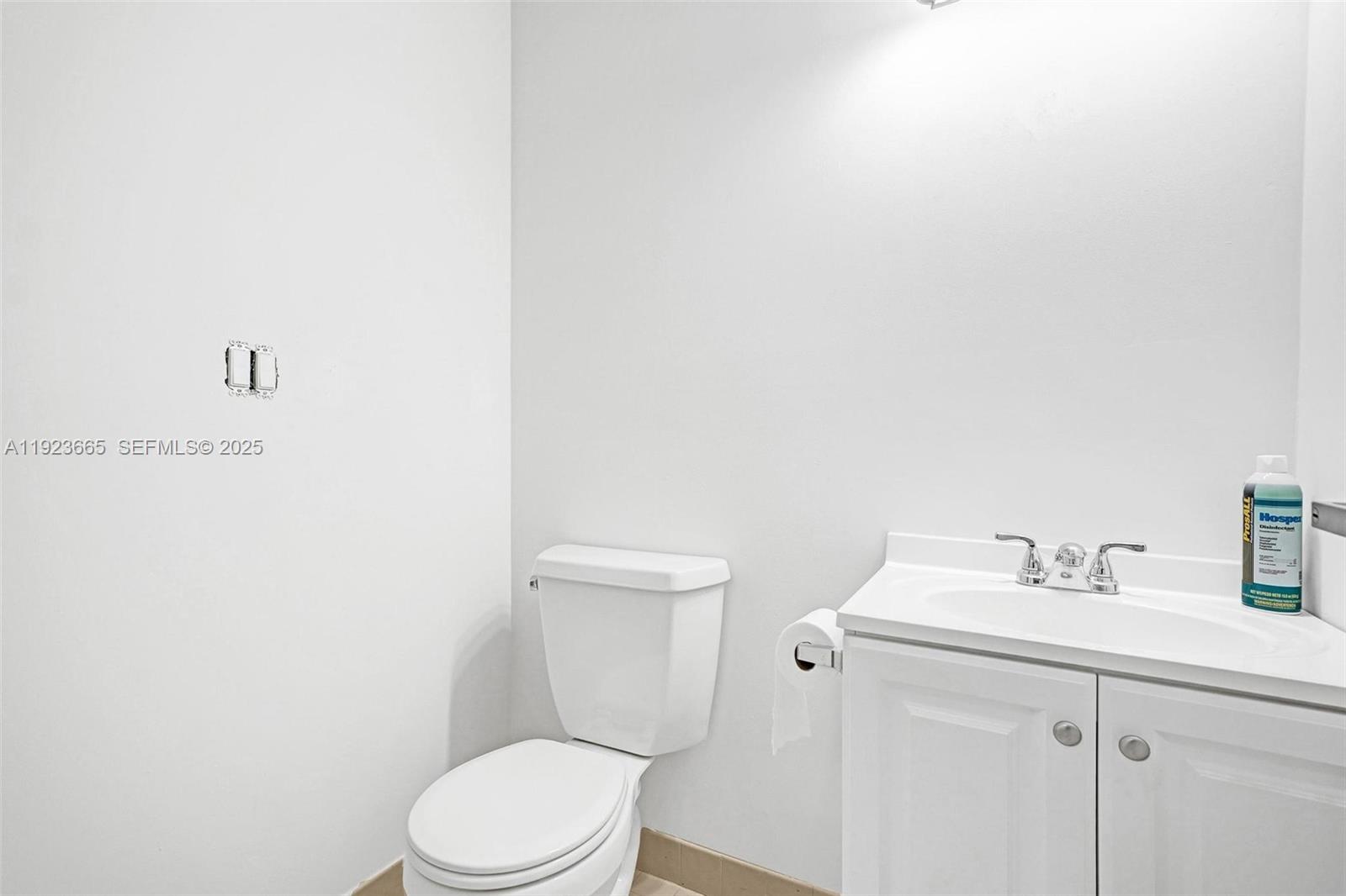 THE PALACE AT BAL HARBOUR - Residential Lease