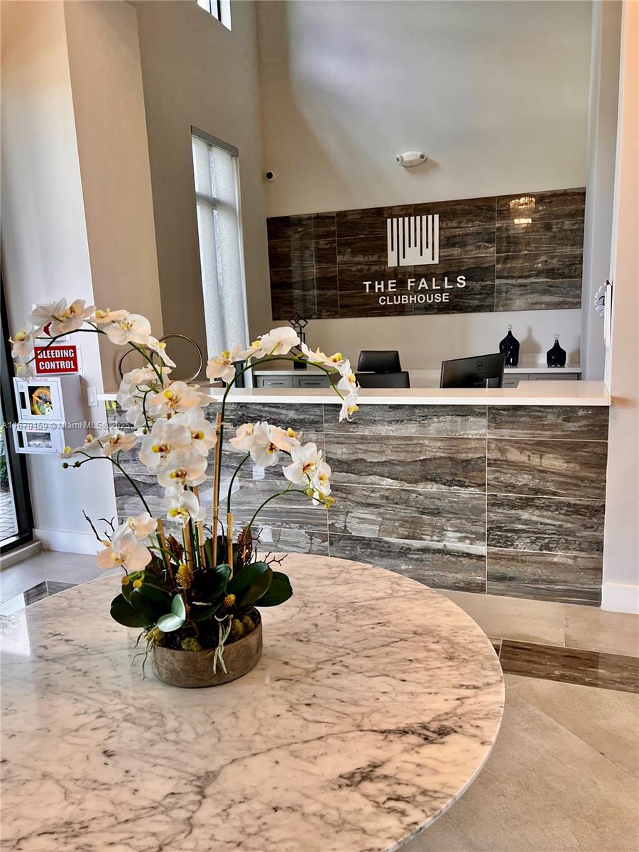 MCJUNKIN FARMS PLAT - Residential