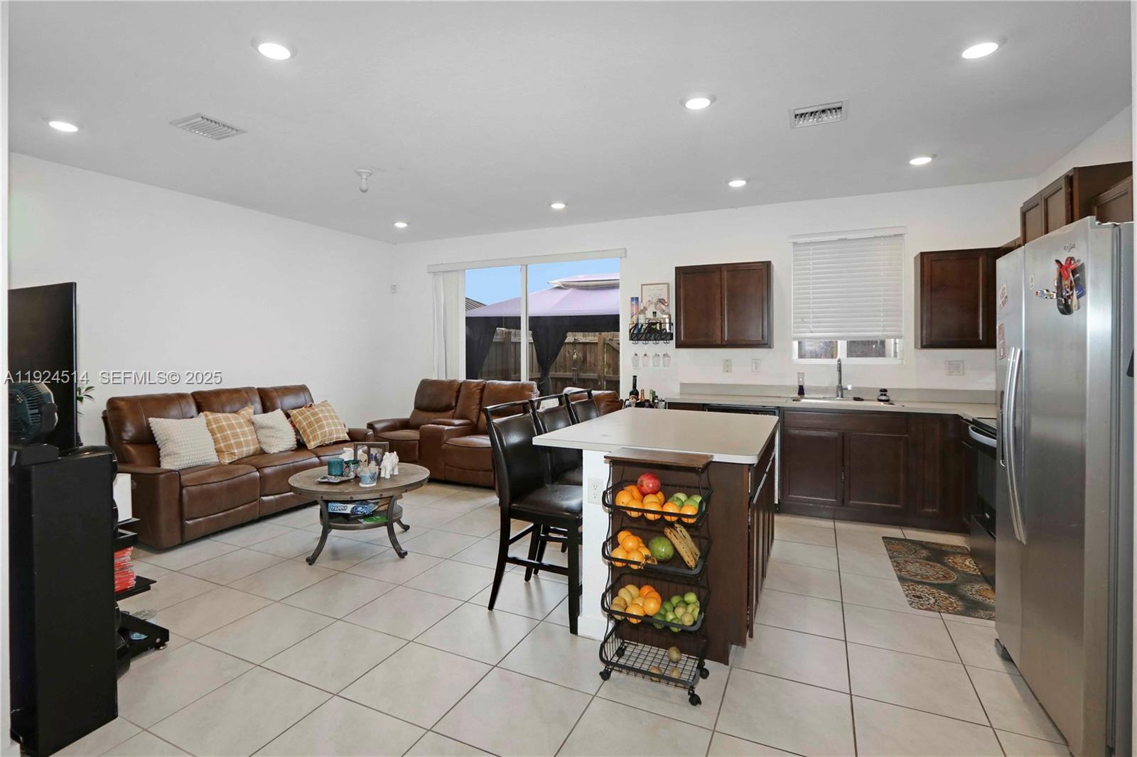 TOWNS AT SEASCAPE - Residential