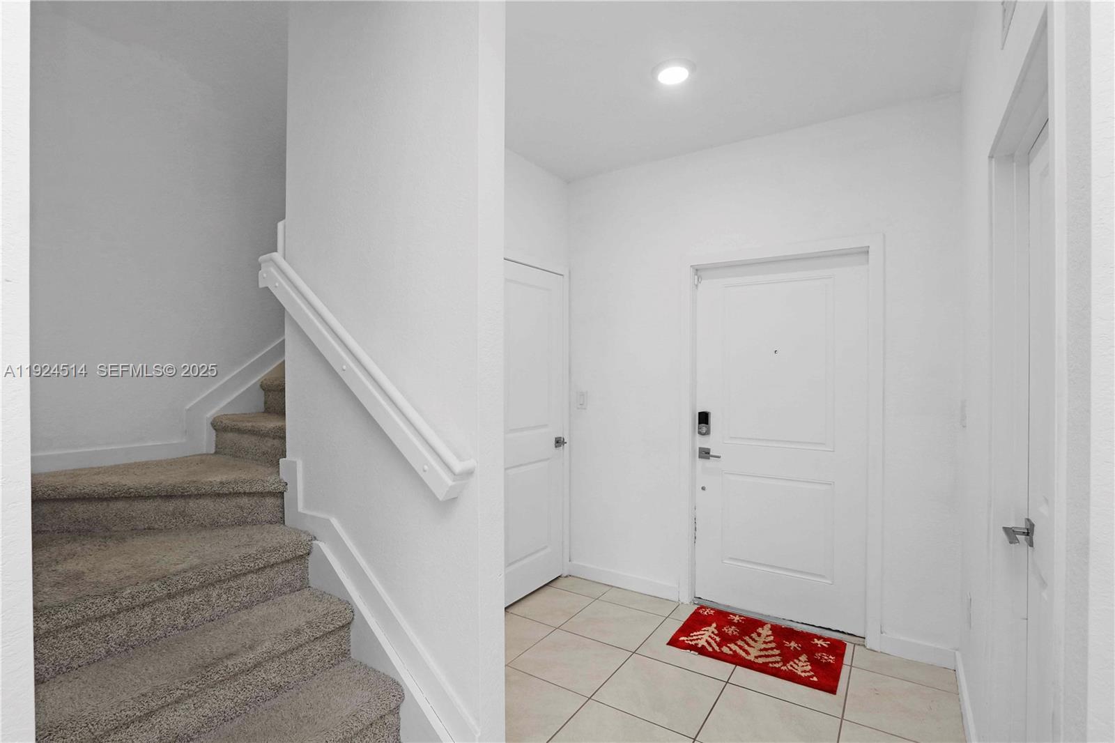 TOWNS AT SEASCAPE - Residential