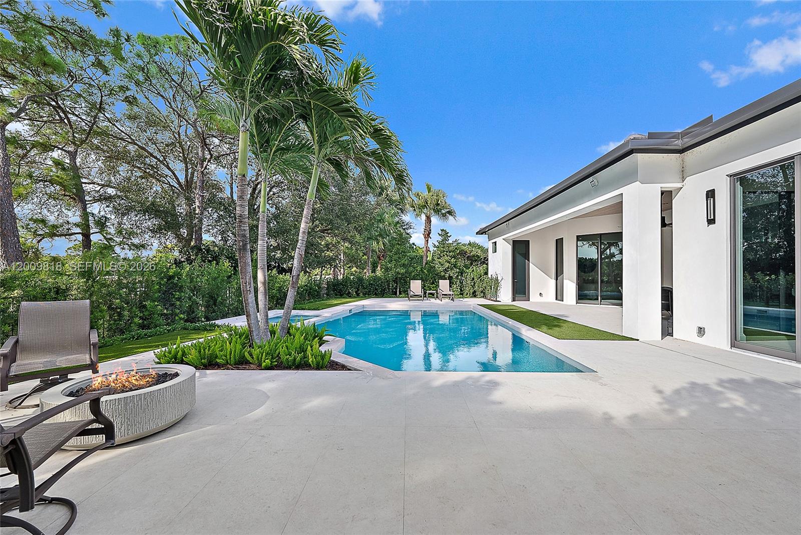 GOLF VILLAGE AT ADMIRALS - Residential