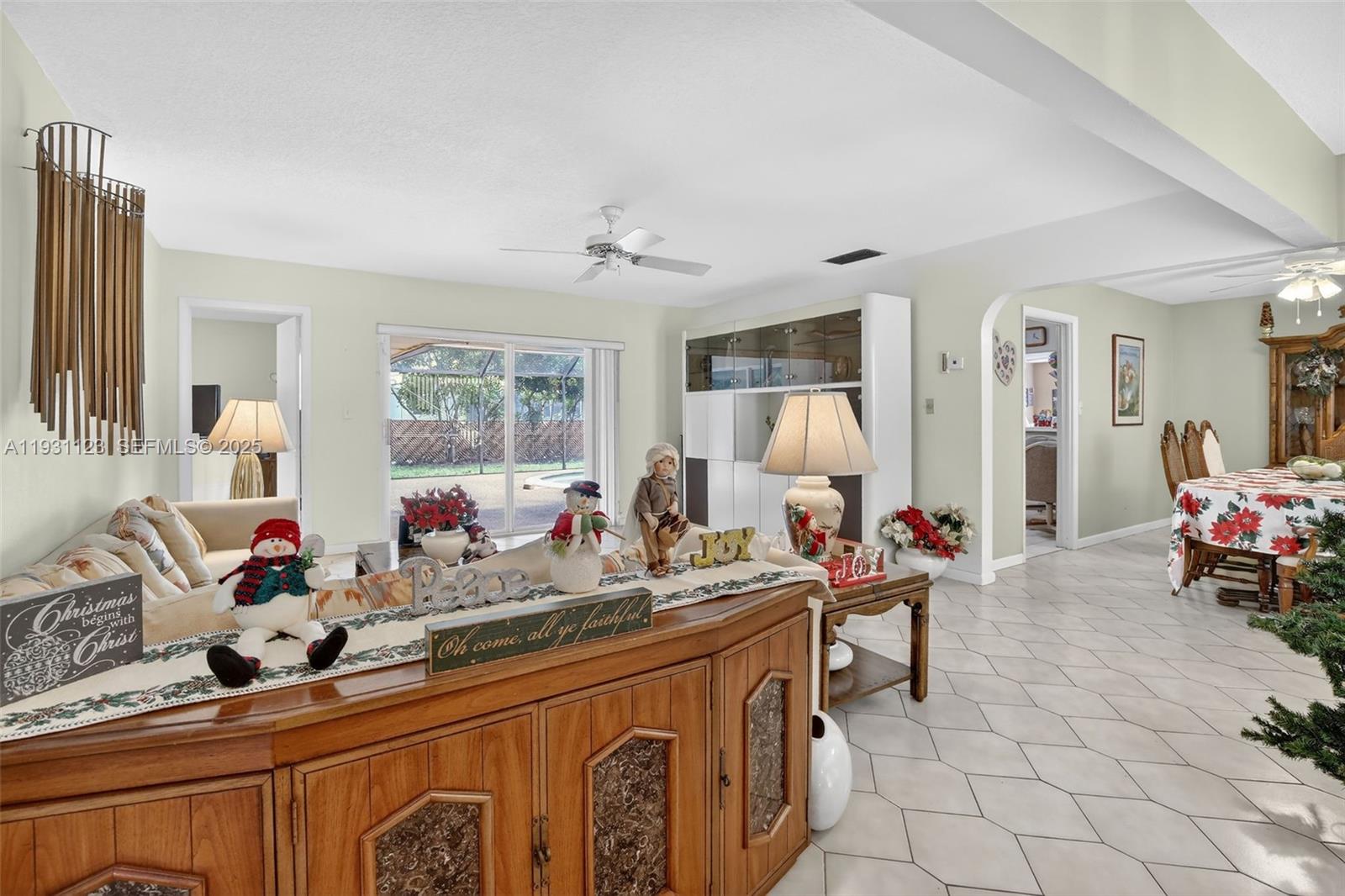 PASADENA LAKES - Residential