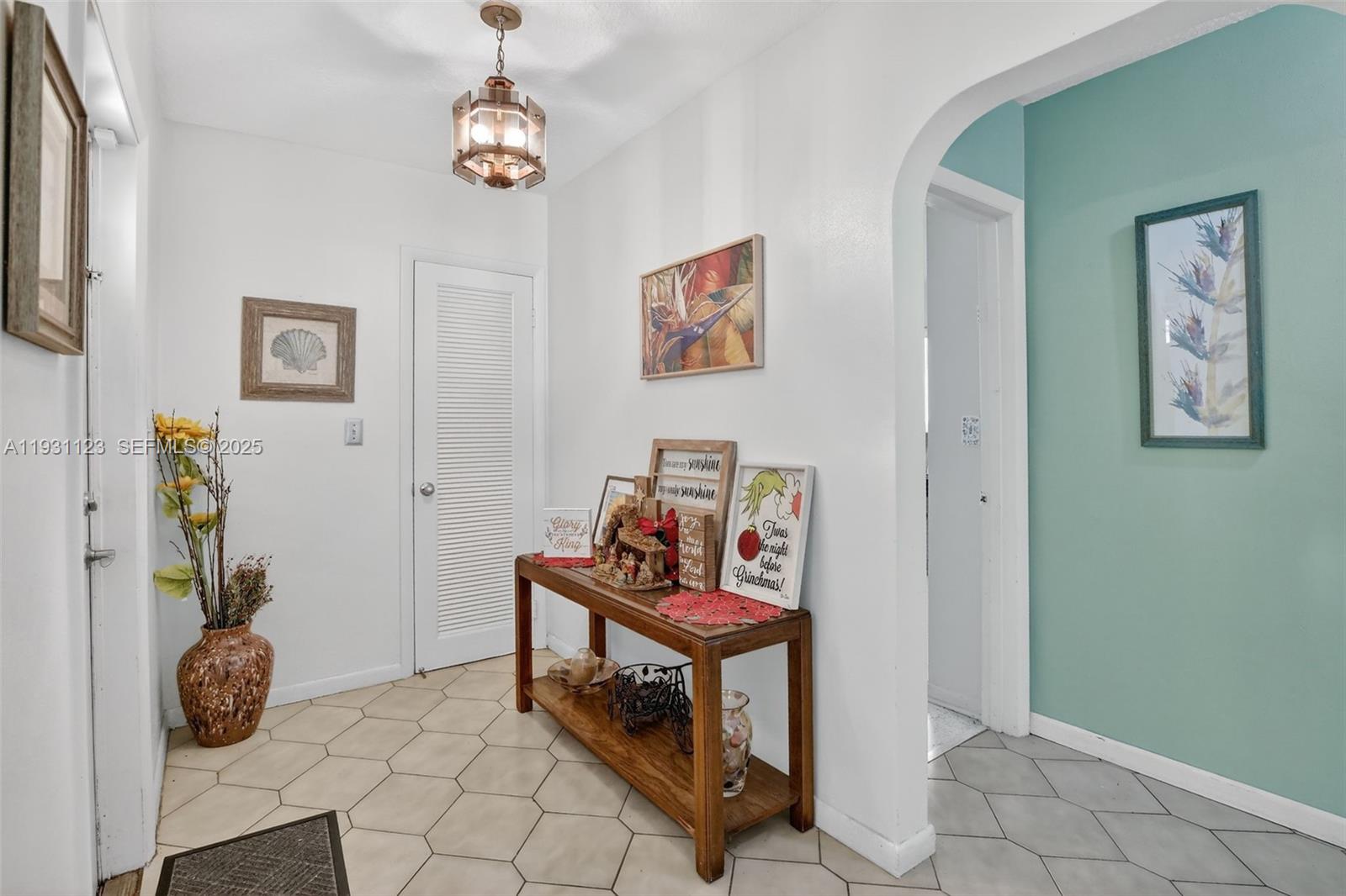 PASADENA LAKES - Residential