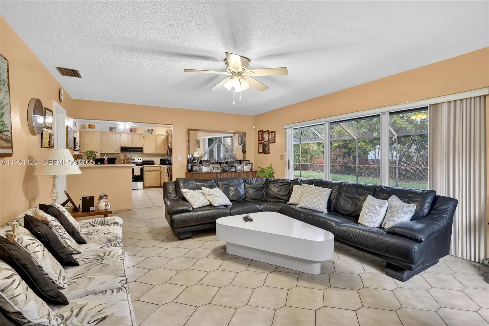 PASADENA LAKES - Residential