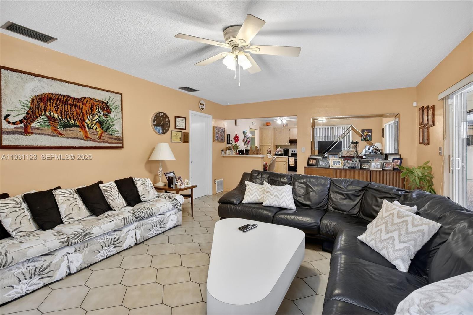 PASADENA LAKES - Residential