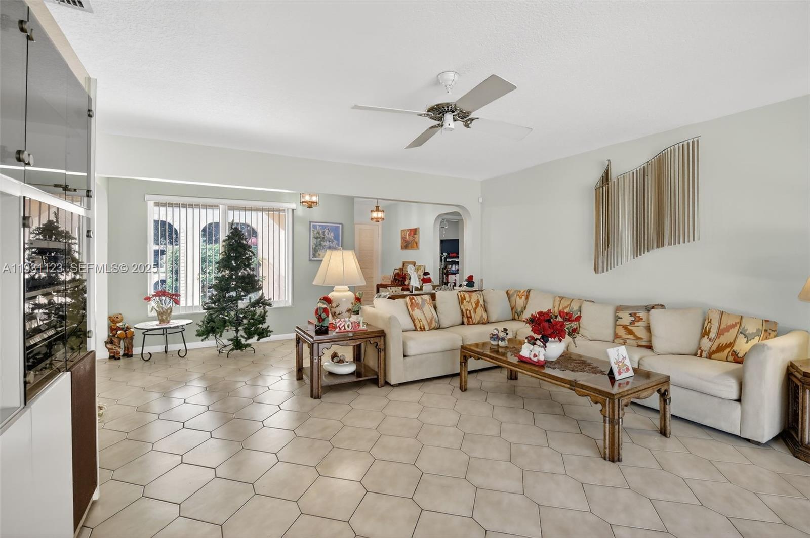 PASADENA LAKES - Residential