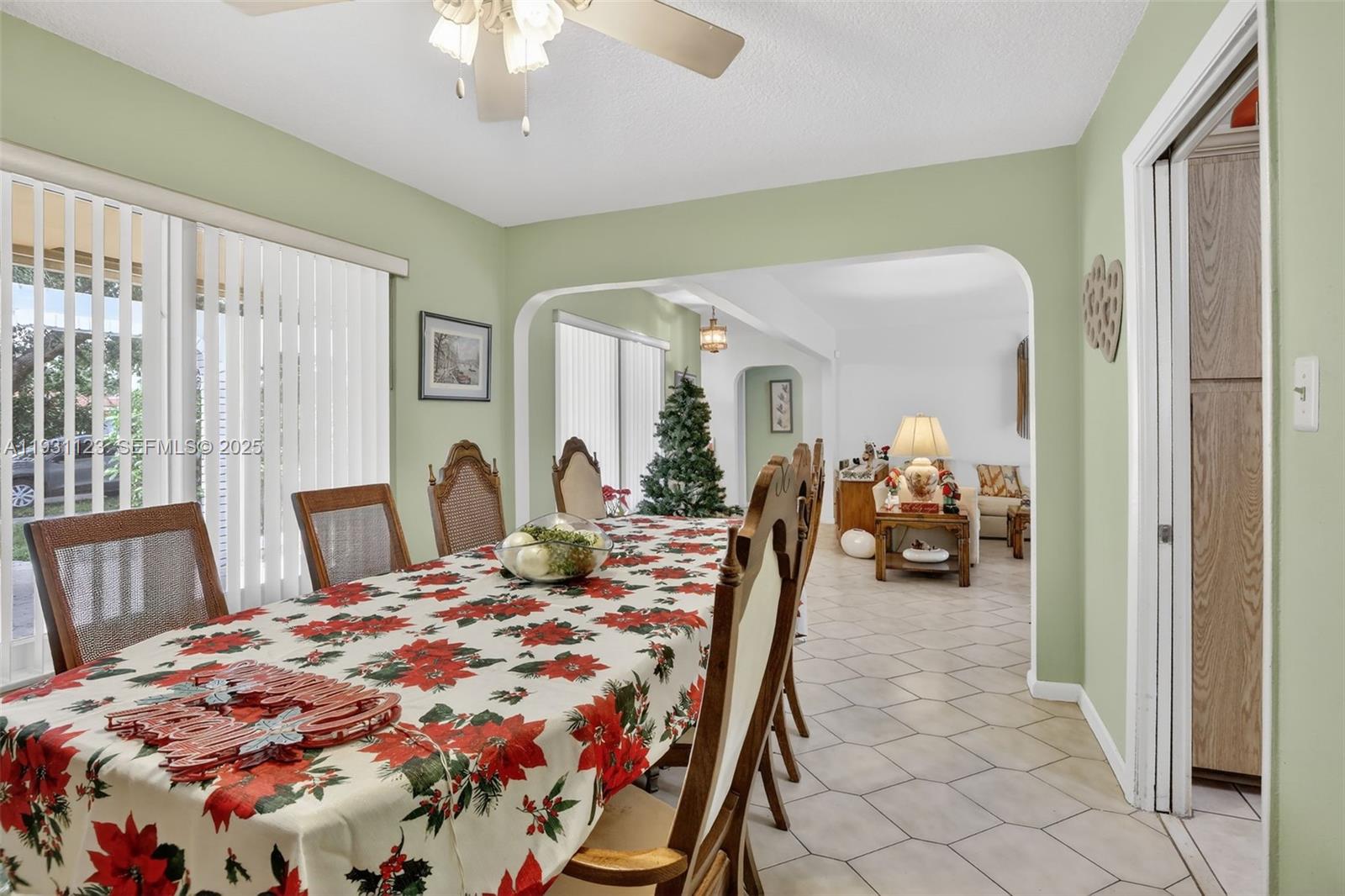 PASADENA LAKES - Residential