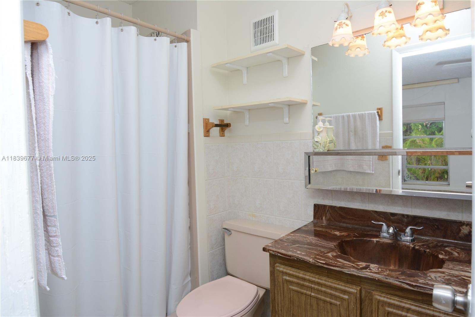 LAKE LAURA CONDO NO 2 - Residential