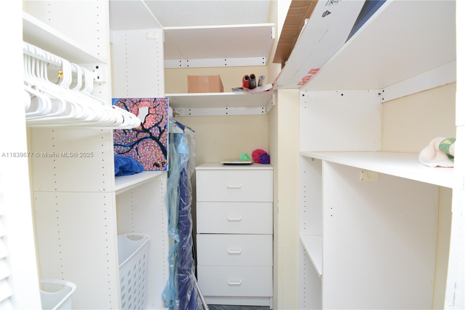 LAKE LAURA CONDO NO 2 - Residential