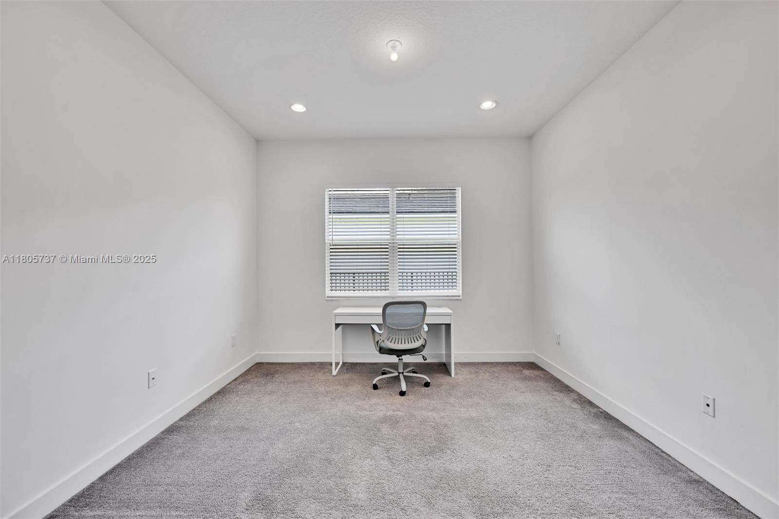 DAKOTA - Residential Lease