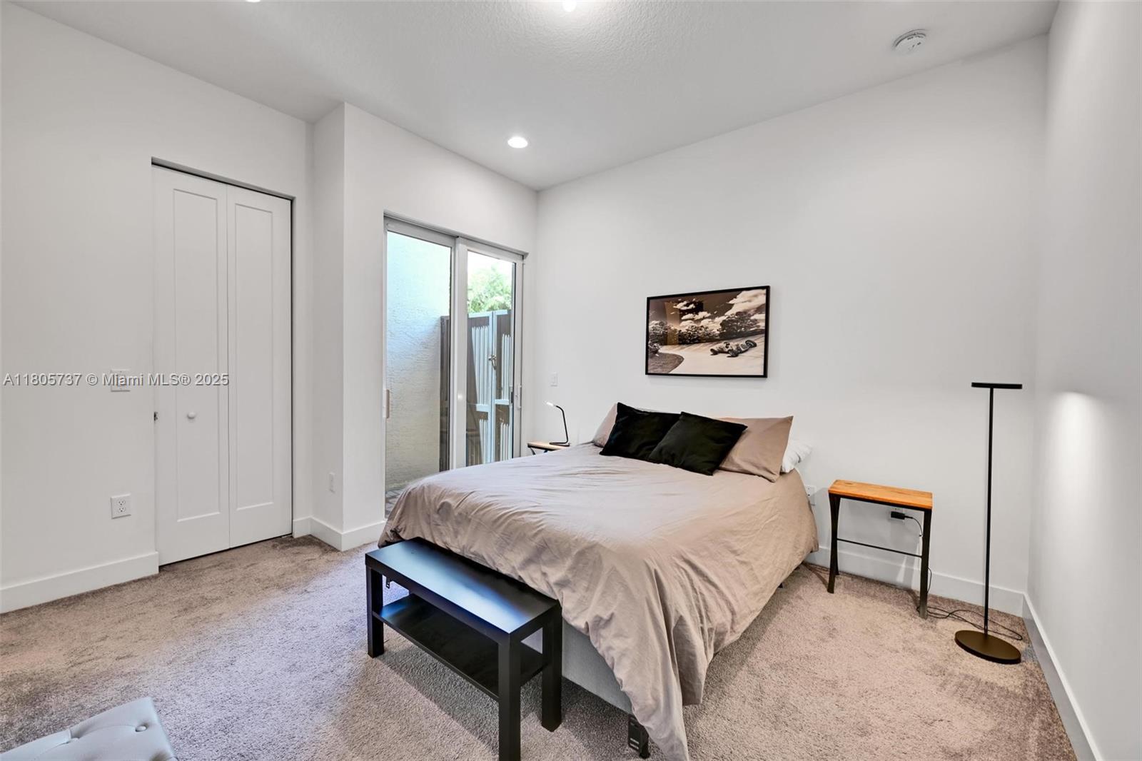 DAKOTA - Residential Lease