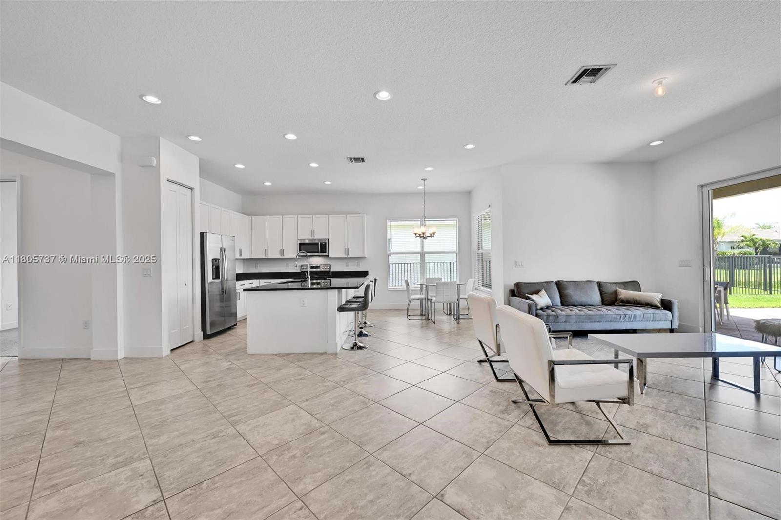 DAKOTA - Residential Lease