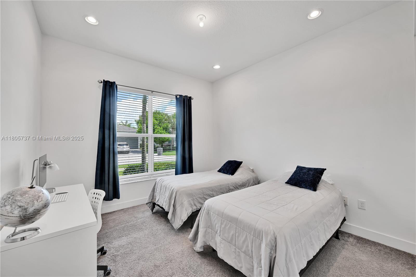 DAKOTA - Residential Lease