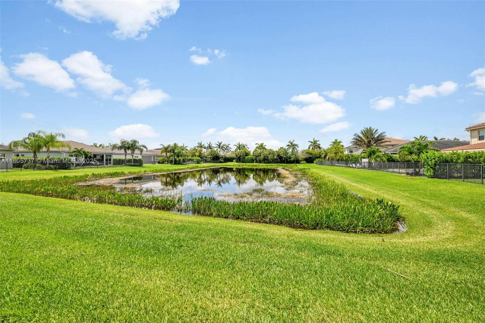 DAKOTA - Residential Lease