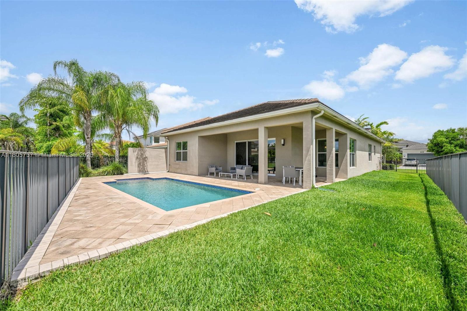 DAKOTA - Residential Lease