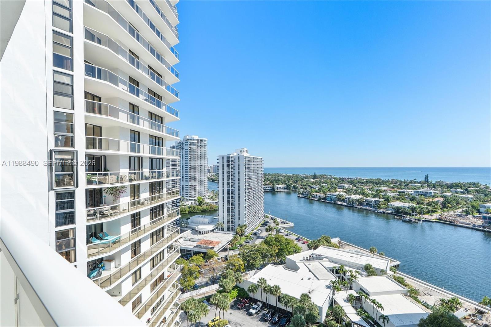 HAMPTONS WEST CONDO - Residential