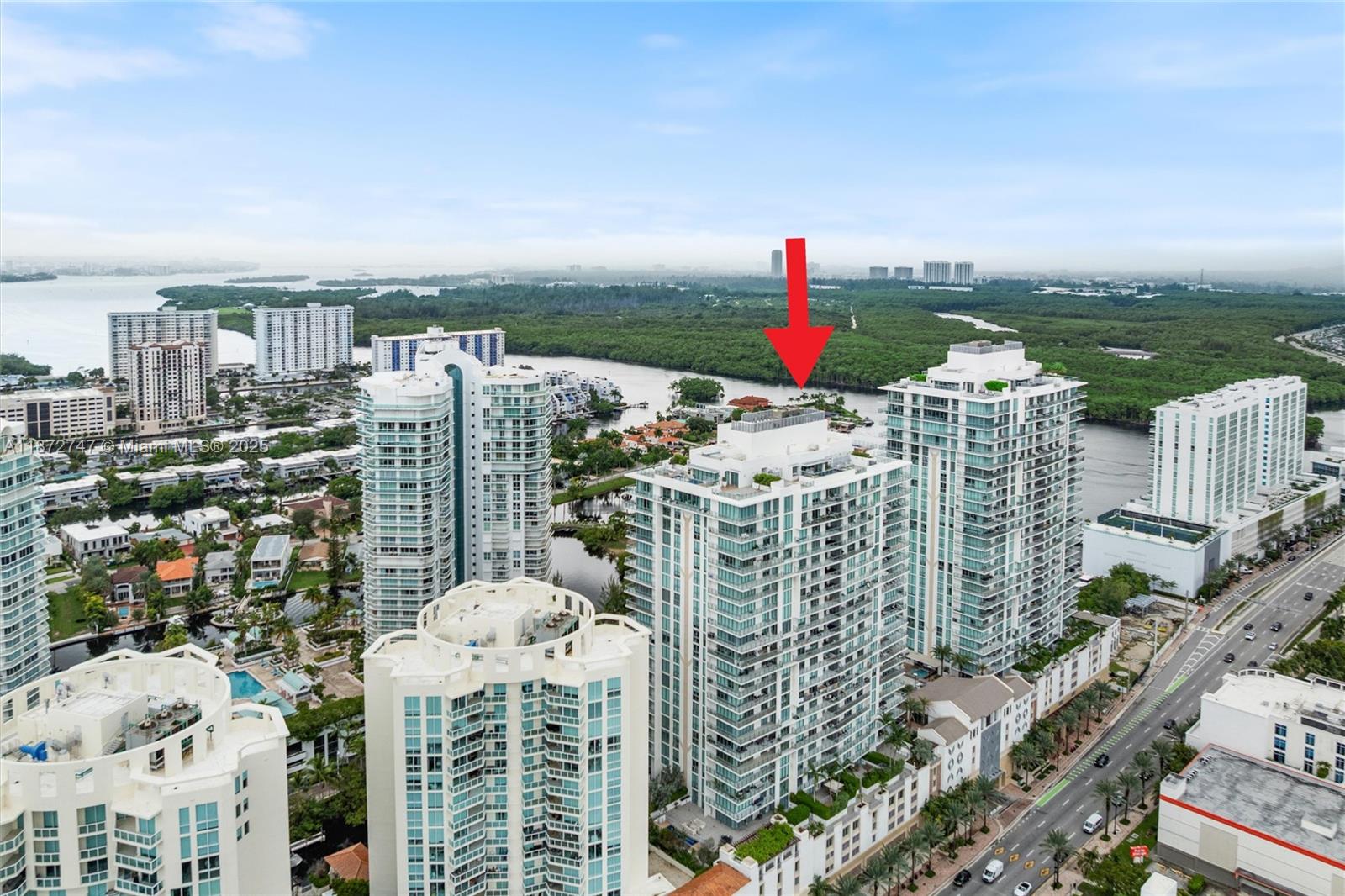 PARQUE TOWERS CONDO - Residential