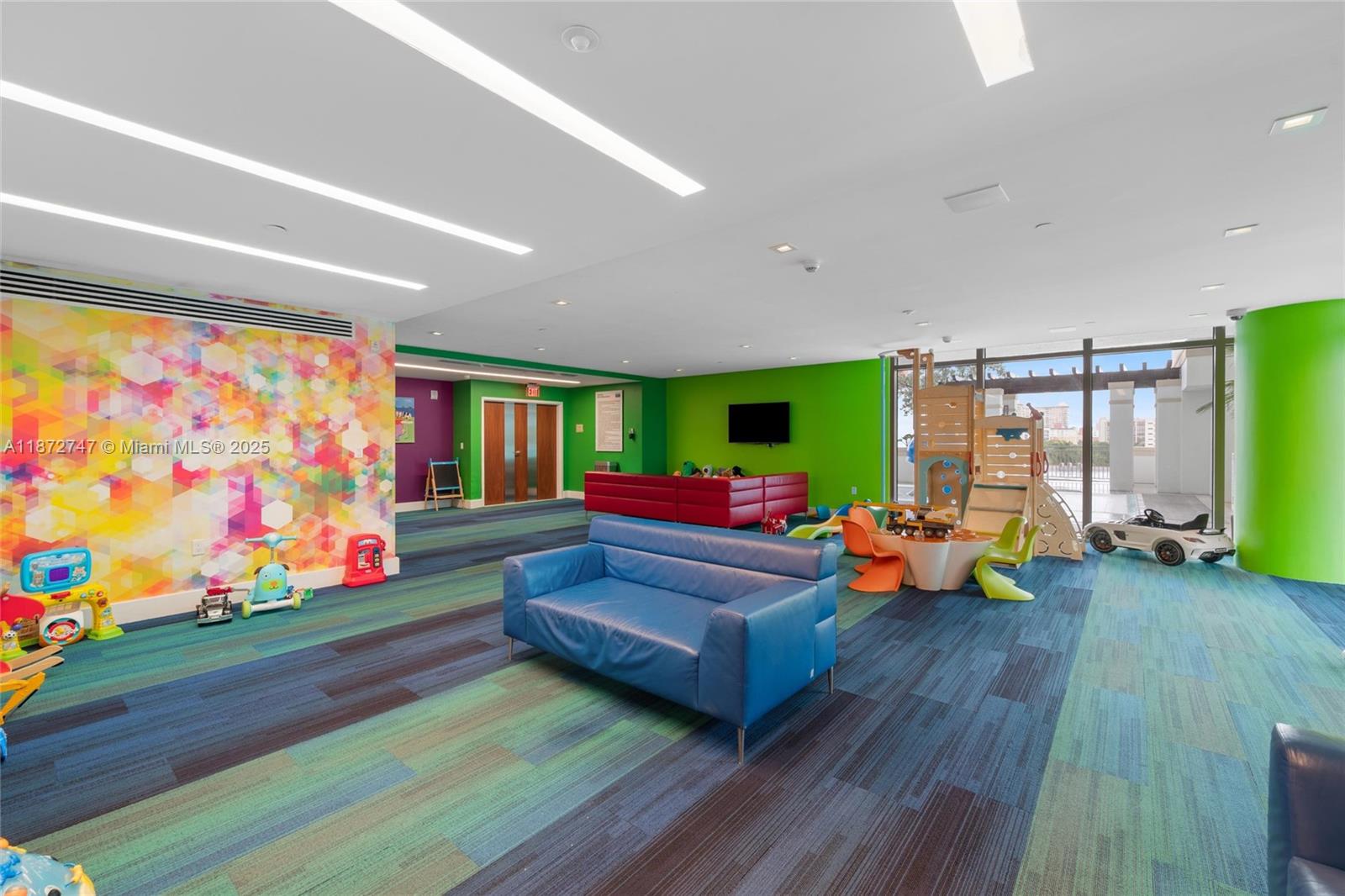 PARQUE TOWERS CONDO - Residential