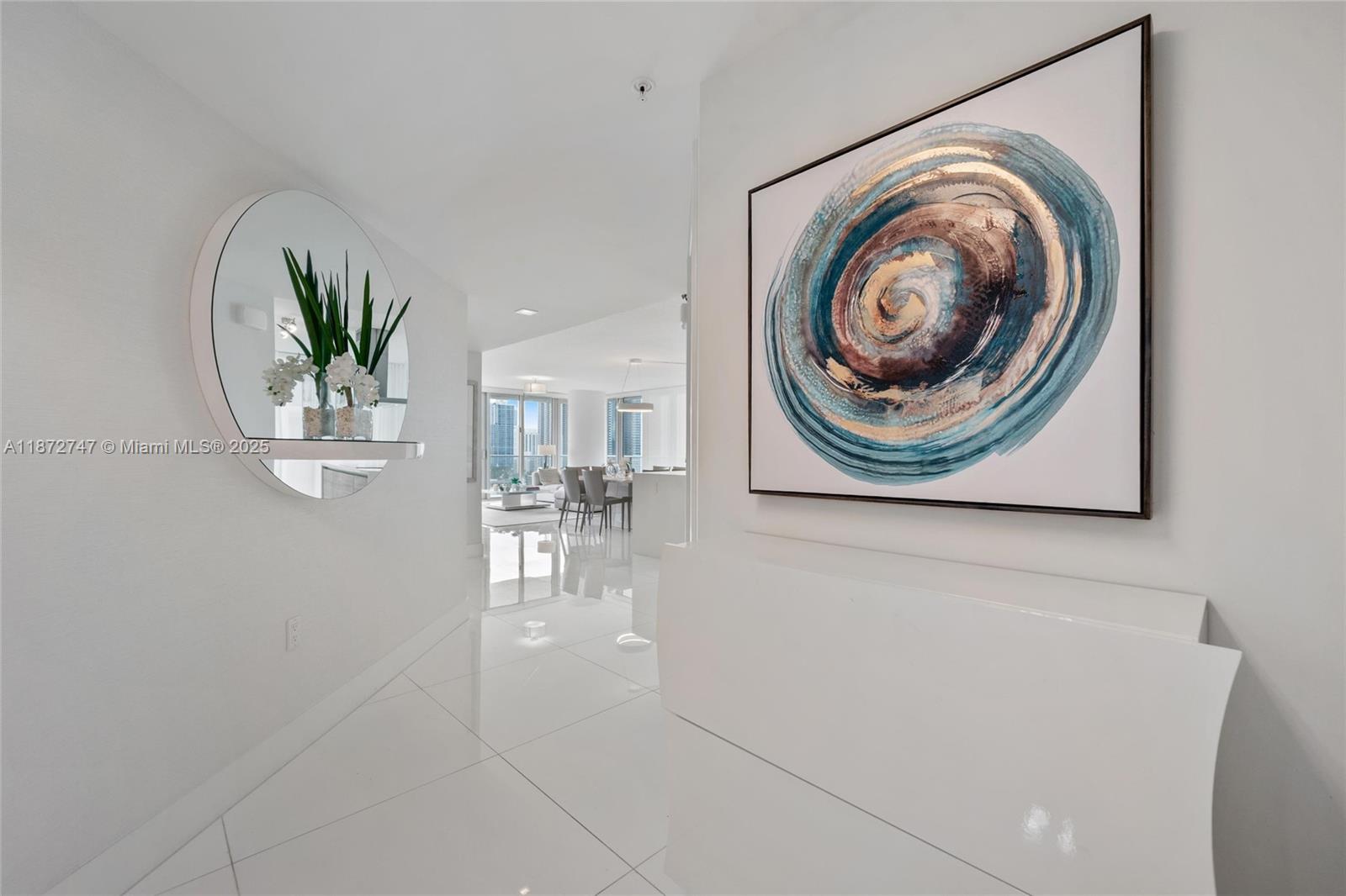 PARQUE TOWERS CONDO - Residential