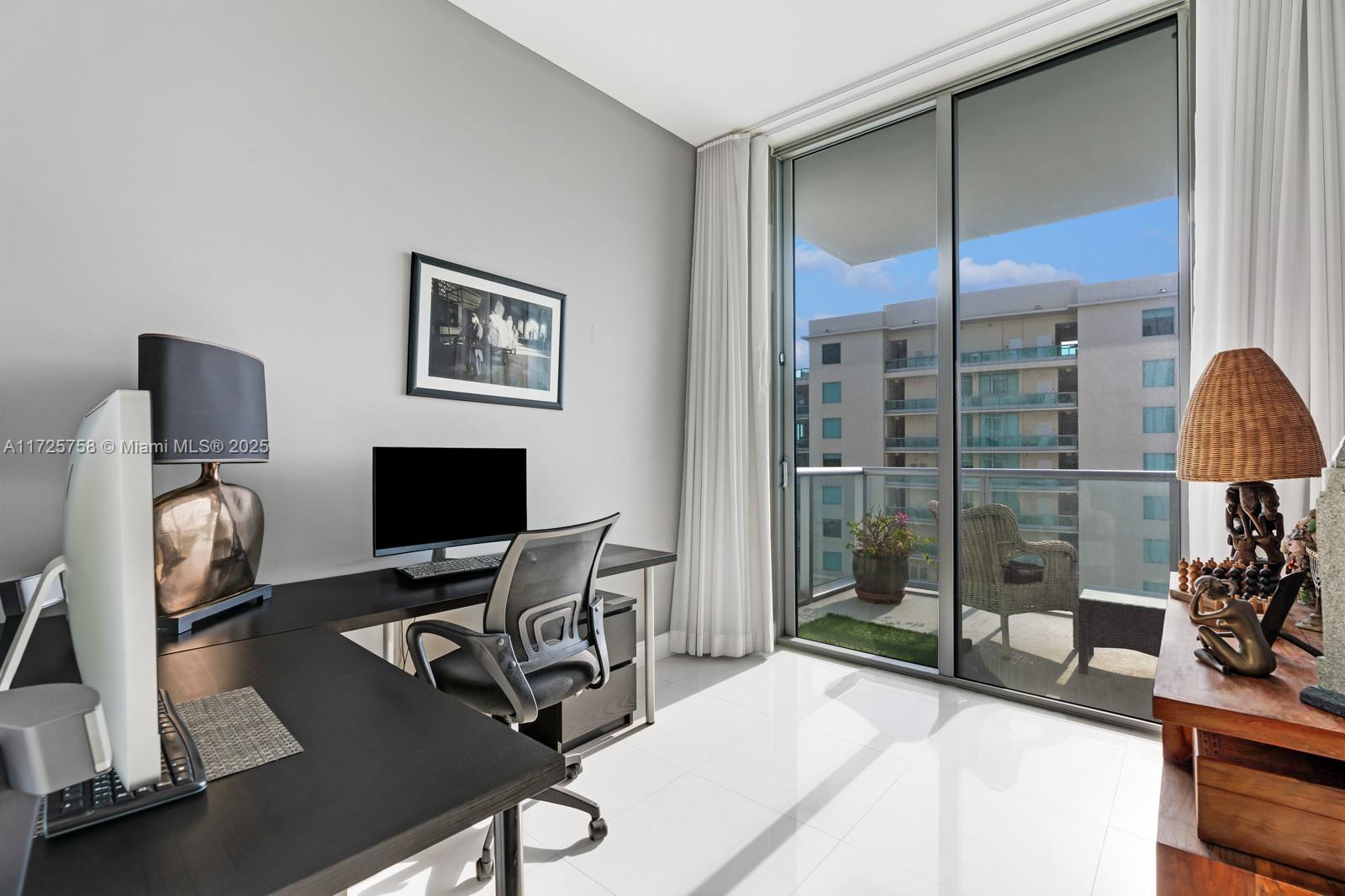 ELOQUENCE ON THE BAY COND - Residential