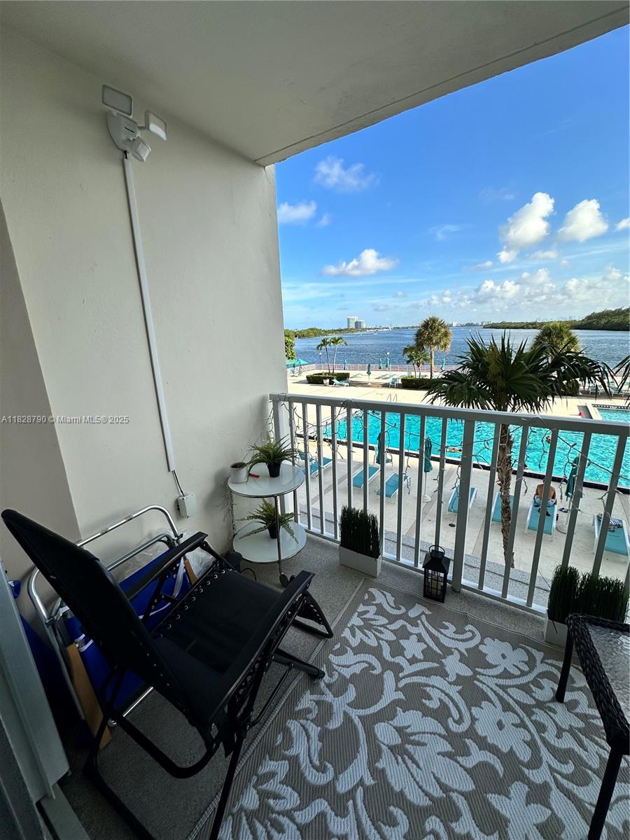 ARLEN HOUSE CONDO - Residential