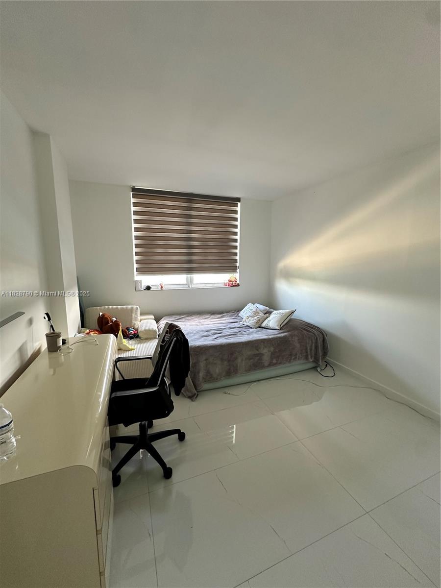 ARLEN HOUSE CONDO - Residential