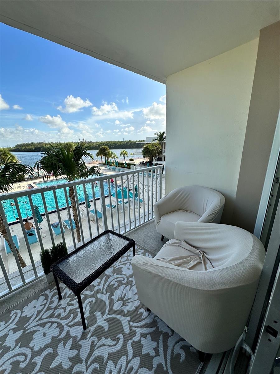 ARLEN HOUSE CONDO - Residential