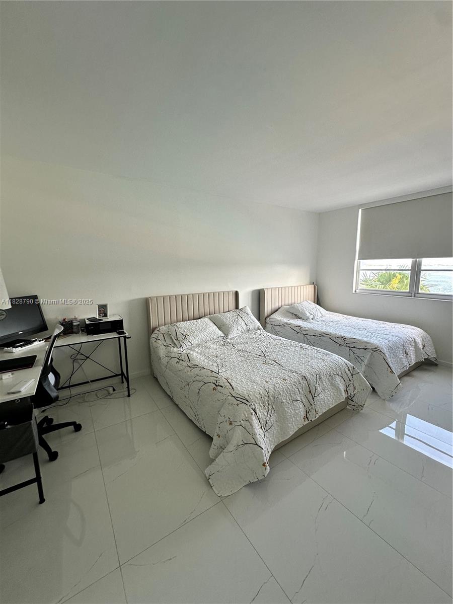 ARLEN HOUSE CONDO - Residential