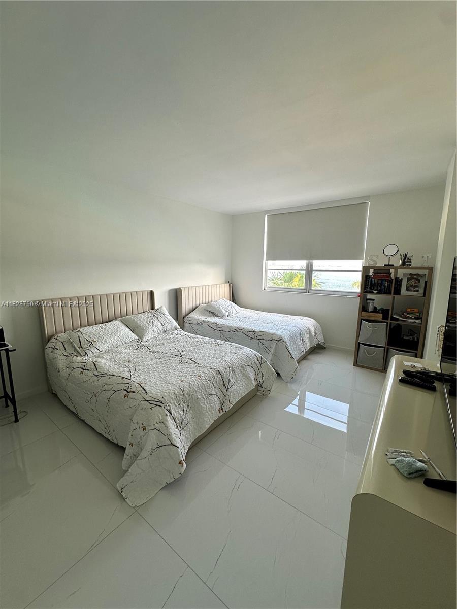 ARLEN HOUSE CONDO - Residential