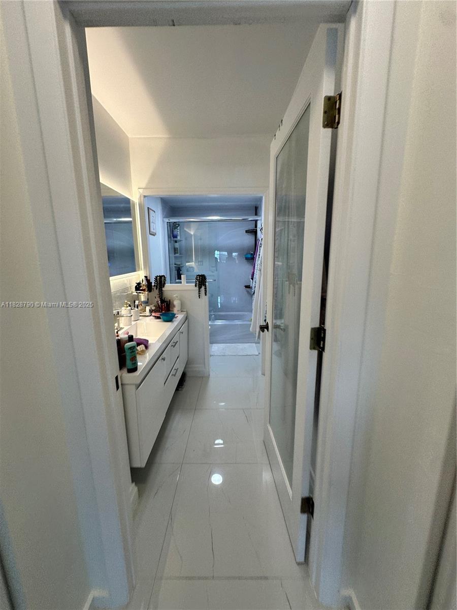 ARLEN HOUSE CONDO - Residential