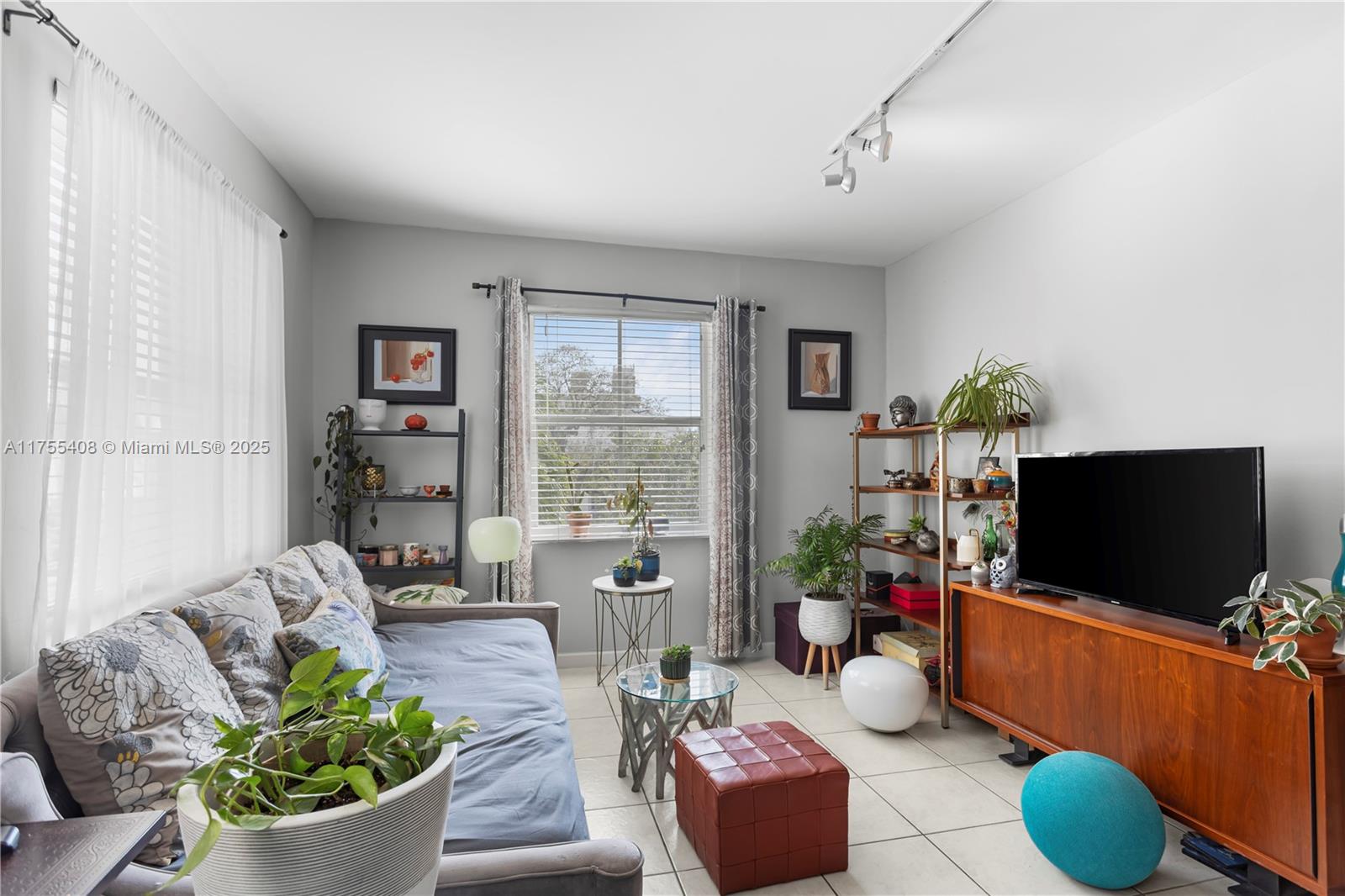 THE HABANA CONDO - Residential