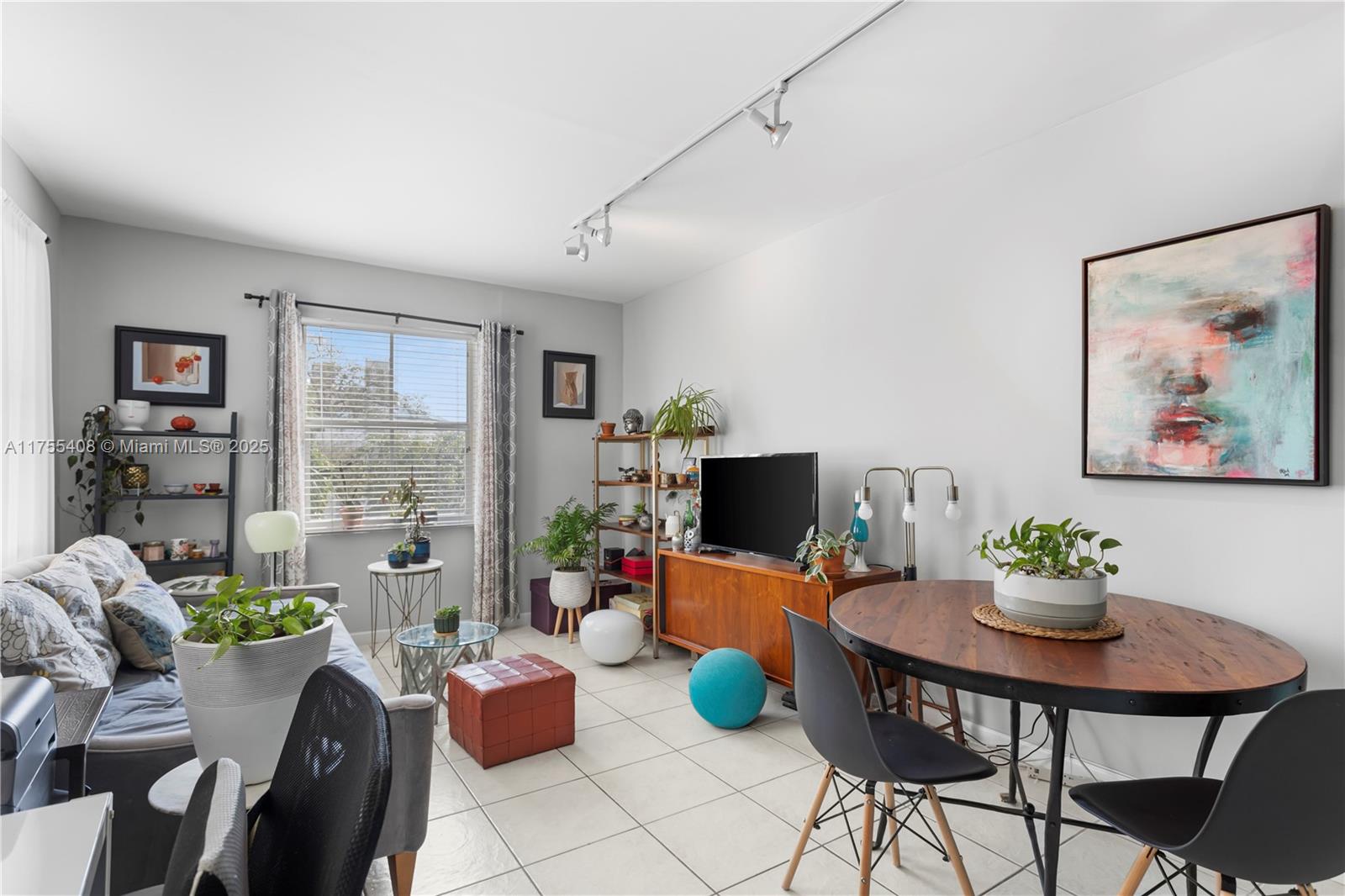 THE HABANA CONDO - Residential