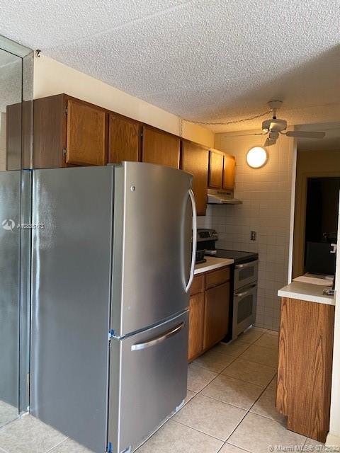 CANAL GROVES CONDO - Residential Lease