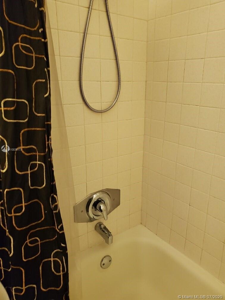 CANAL GROVES CONDO - Residential Lease