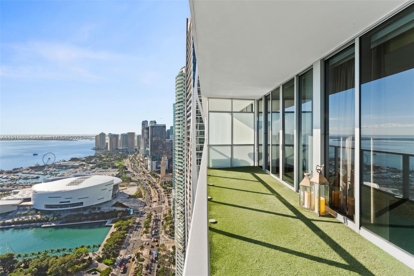 MARQUIS CONDO - Residential