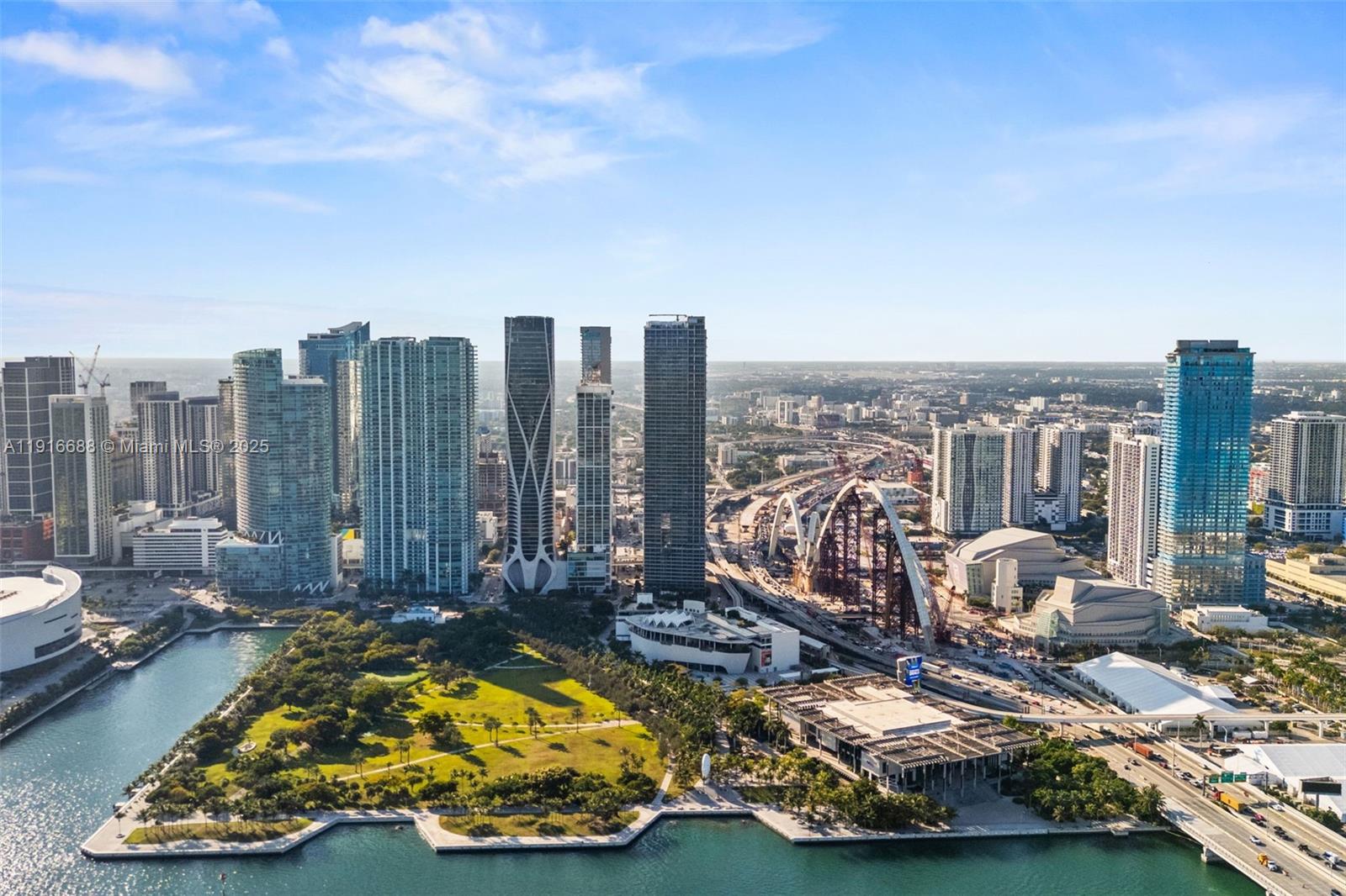 MARQUIS CONDO - Residential